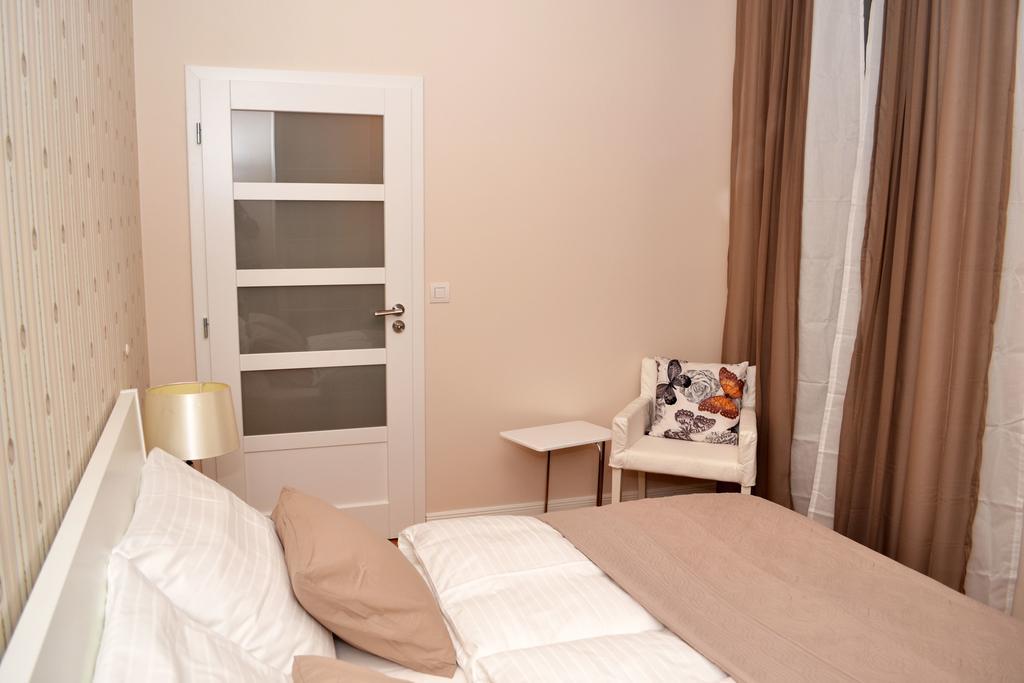 Vojtesska Apartment By Ruterra Prague Ngoại thất bức ảnh