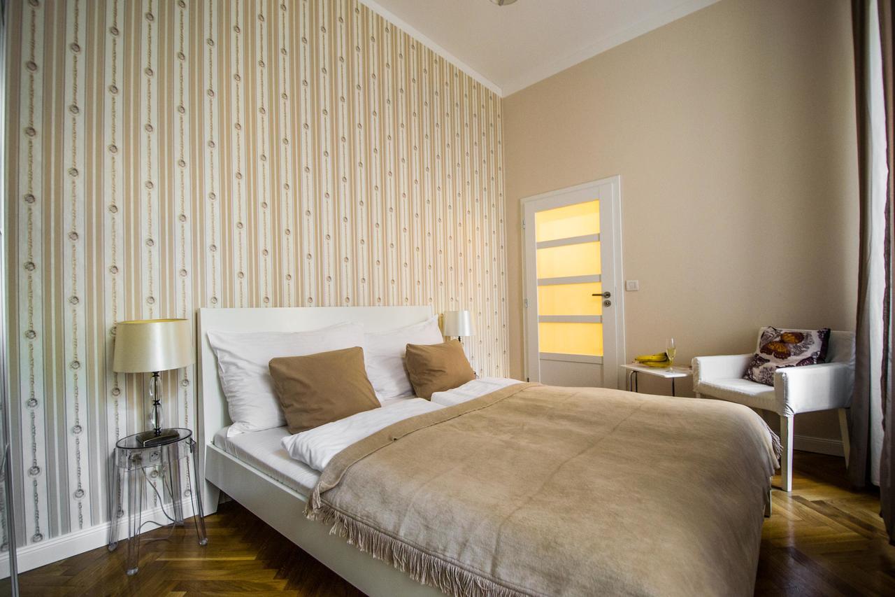 Vojtesska Apartment By Ruterra Prague Ngoại thất bức ảnh