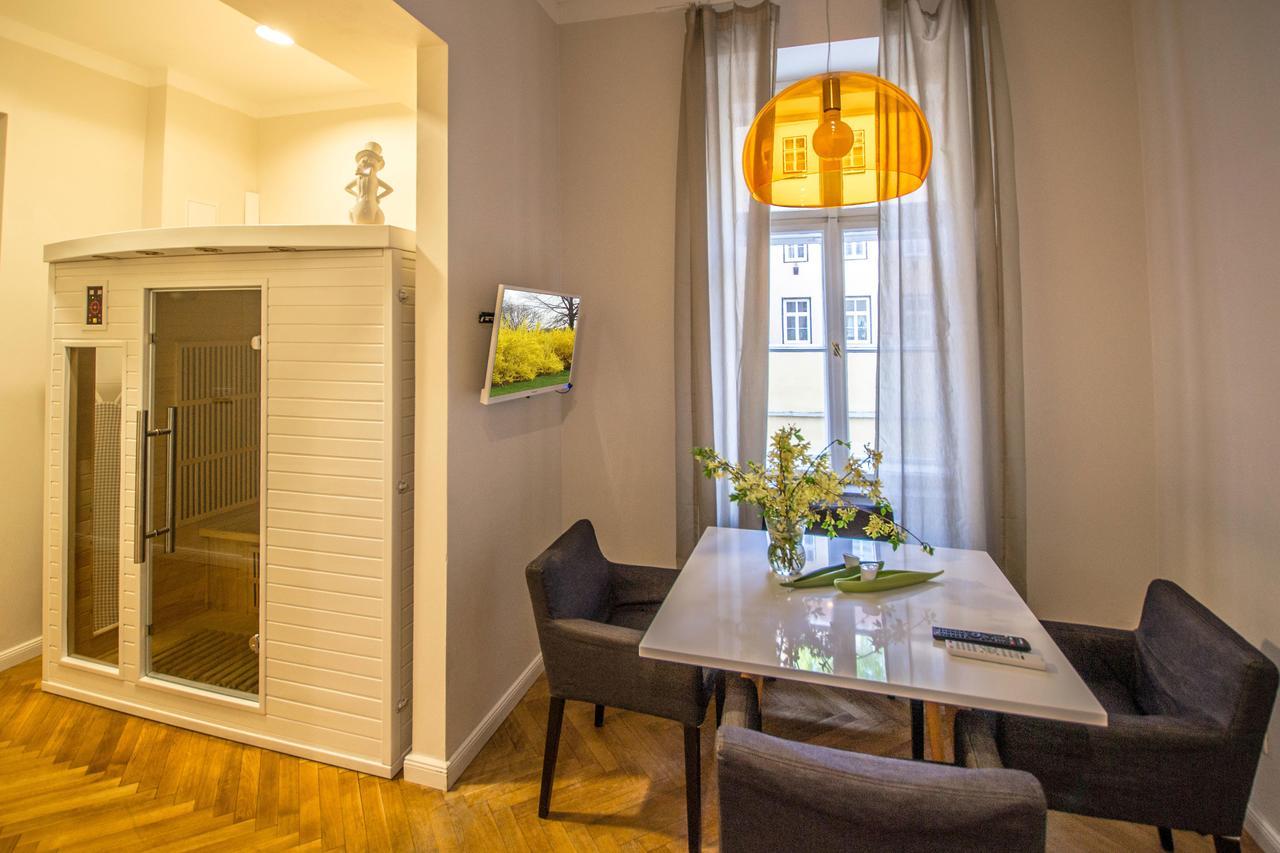 Vojtesska Apartment By Ruterra Prague Ngoại thất bức ảnh