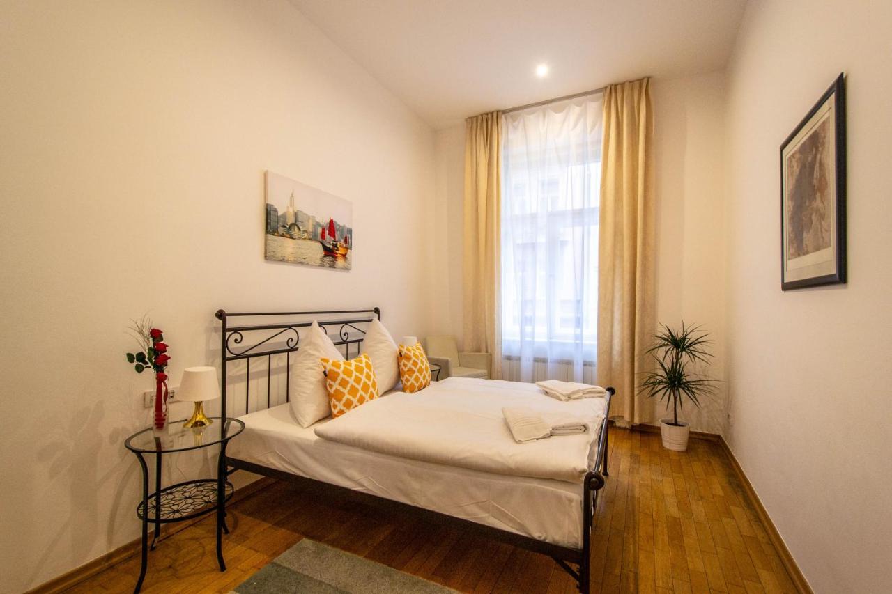 Vojtesska Apartment By Ruterra Prague Ngoại thất bức ảnh