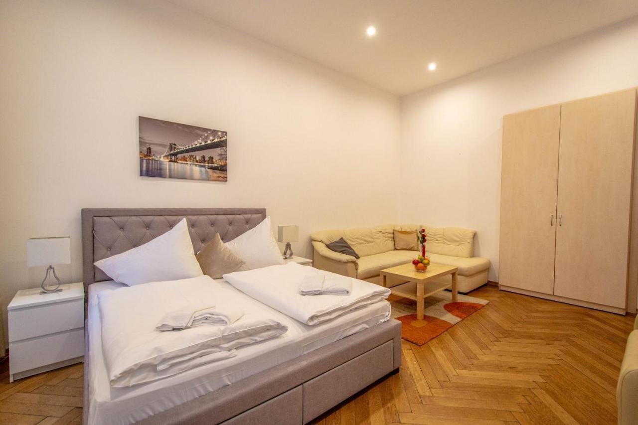 Vojtesska Apartment By Ruterra Prague Ngoại thất bức ảnh