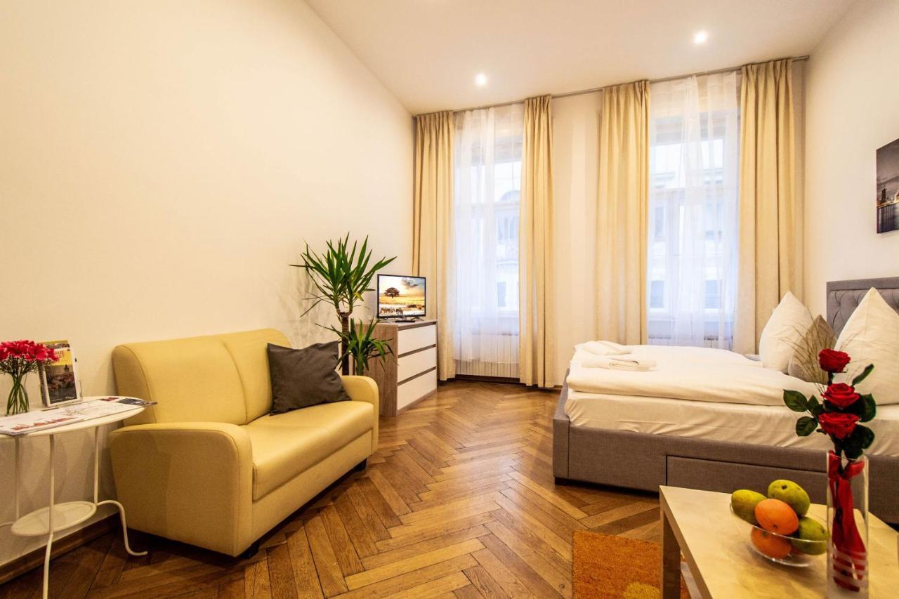 Vojtesska Apartment By Ruterra Prague Ngoại thất bức ảnh