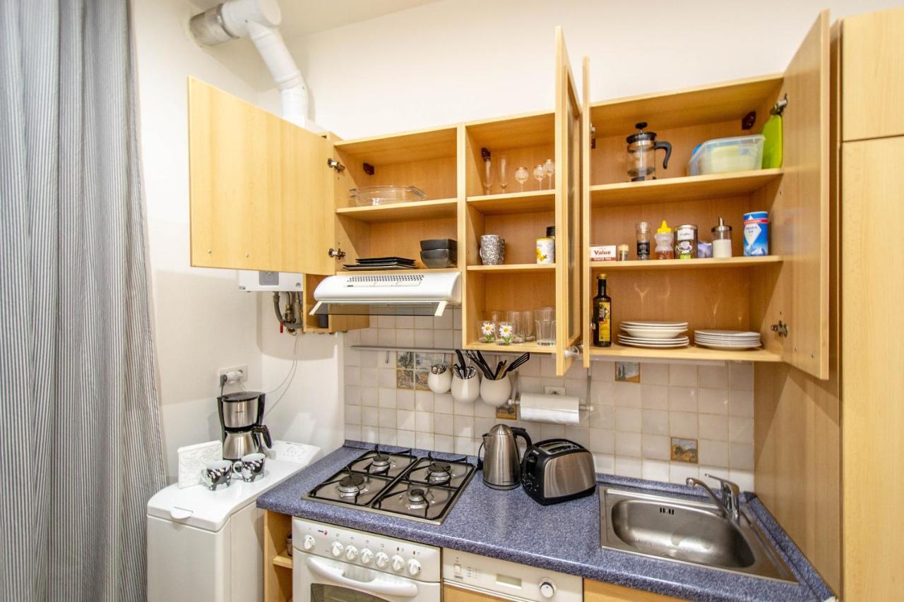 Vojtesska Apartment By Ruterra Prague Ngoại thất bức ảnh
