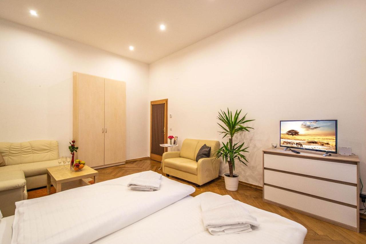 Vojtesska Apartment By Ruterra Prague Ngoại thất bức ảnh