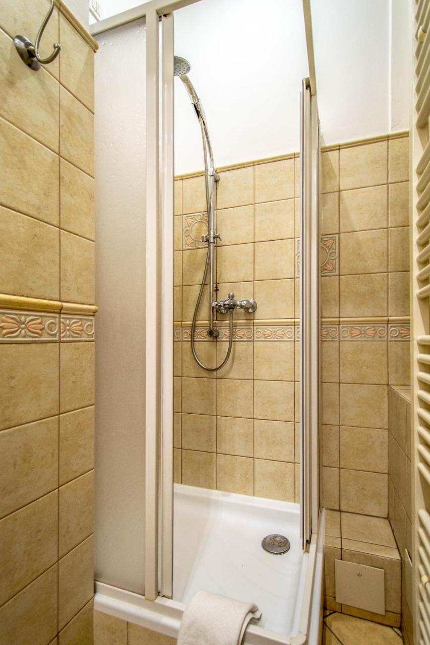 Vojtesska Apartment By Ruterra Prague Ngoại thất bức ảnh